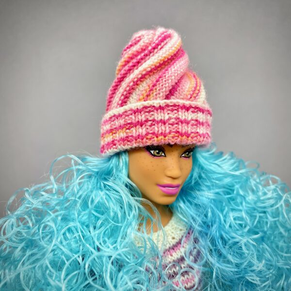 МК. Шапка «Спираль» для Барби