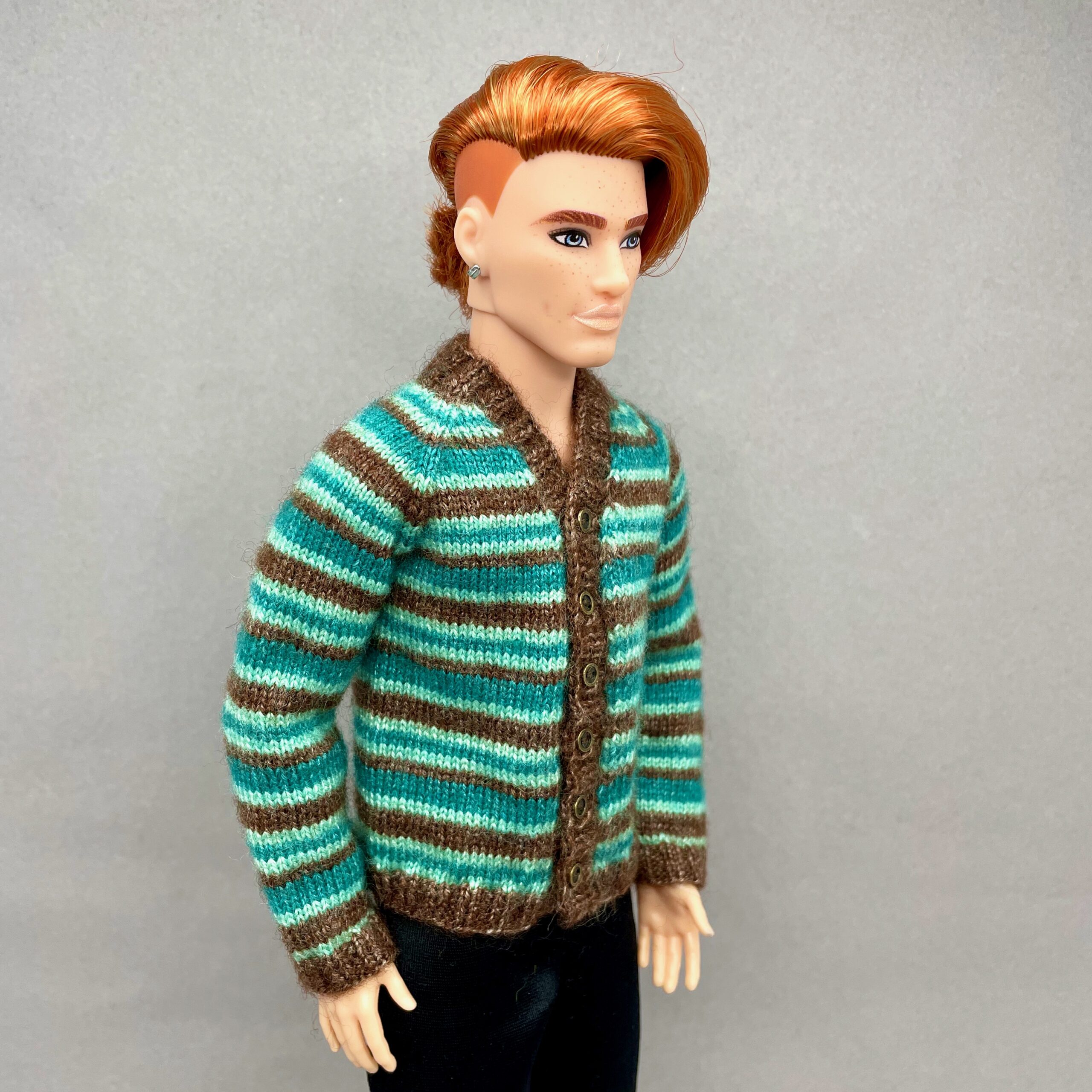 МК. Классический кардиган в полоску для Кена — изображение 3